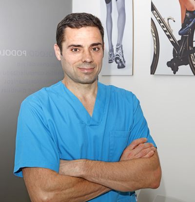 Podólogo especialista en biomecánica deportiva y fabricación de plantillas ortopodológicas